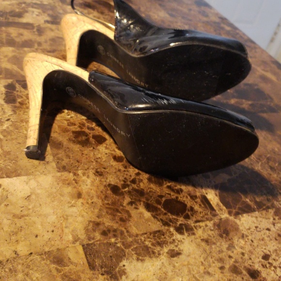 Heels - Picture 3 of 5